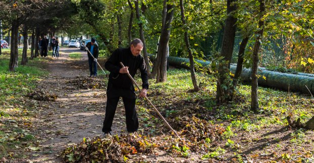 В Харькове прошли субботники