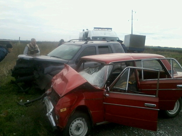 Появились фото смертельного ДТП под Харьковом, в котором пострадали шесть человек