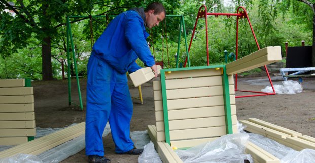 В Московском районе установили еще одну детскую площадку