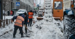 За сутки в городе убрали около 3 тысяч кубометров снега