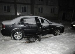 Рецидивист с молотком пытался обокрасть автомобиль (ФОТО)