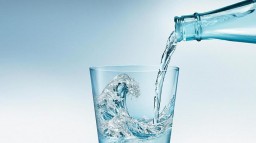 Эксперты рассказали, сколько можно заработать на производстве минеральной воды в Украине