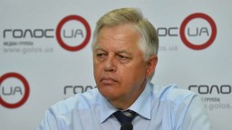 Референдумом по НАТО Порошенко заявил о своей &laquo;верноподданической&raquo; позиции Западу &ndash; Симоненко