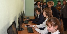 В школе №49 открылся компьютерный класс