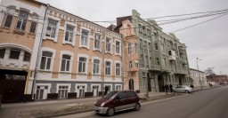 В Харькове продолжают реконструировать улицу Чеботарскую