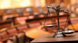 Во время рассмотрения иска КПУ суд принимает решения, противоречащие закону &ndash; адвокат