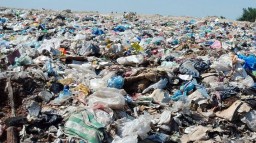 На Львовщине снова тушат пожар на свалке