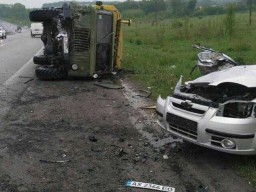 Четверо погибших: под Харьковом столкнулись грузовик и Chevrolet