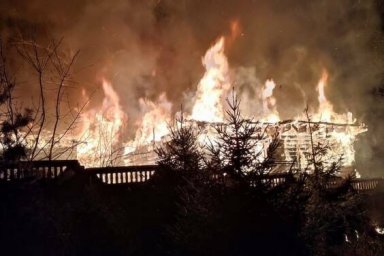 Россияне атаковали районы Харьковщины: раненые, разрушения и масштабные пожары - о ситуации на 12 апреля