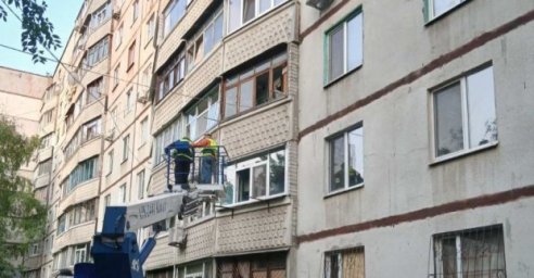 У Харкові триває ліквідація наслідків нічного обстрілу