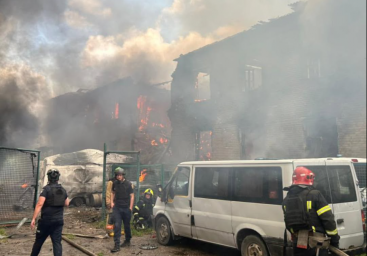 Харьковщина под массированными атаками дронов: в Харькове пострадали 11 человек, повреждены десятки домов и предприятий