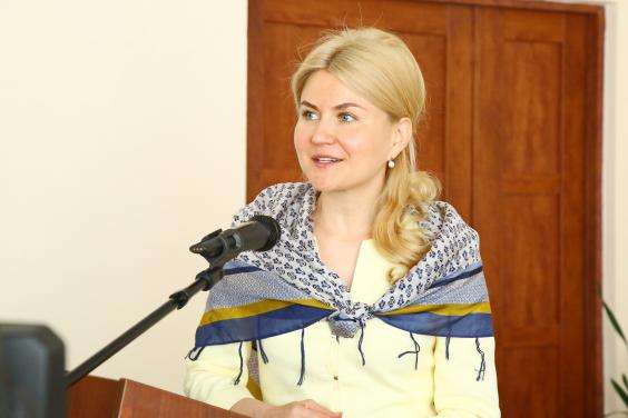 На промышленных предприятиях области будет поднята зарплата. Юлия Светличная