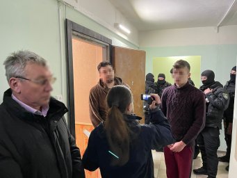 Полицейские Харьковщины разоблачили в онлайн мошенничестве преступную организацию, члены которой под