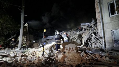 Первые минуты после удара по общежитию на СалтовкеHD