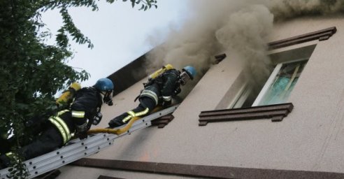  Харьковские спасатели из-за обстрелов ликвидировали 13 пожаров и 40 боеприпасов 