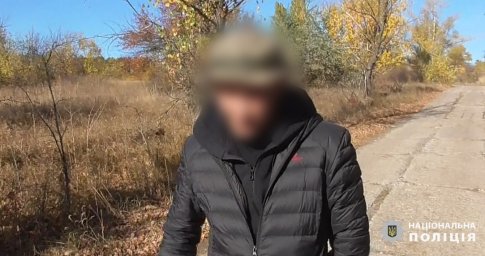 Поліцейські затримали чоловіка з гранатами