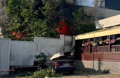 Масований удар по Харківщині: 18 постраждалих, серед них дитина, ворог атакував Харків КАБами та десятками дронів