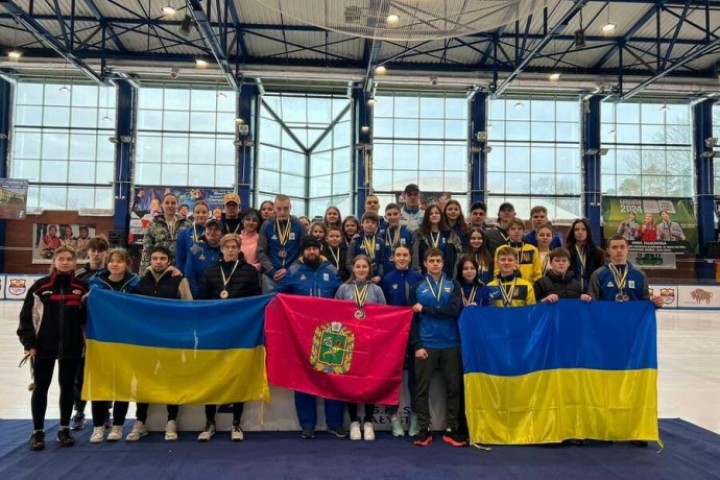 Спортсмени Харківщини вибороли золоті нагороди на чемпіонаті України з шорт-треку
