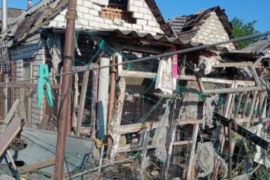 Обстріли Харкова та області: шестеро поранених, серед них &mdash; мирні мешканці та жінка, що підірвалася на вибухівці