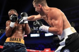 Александр Гвоздик досрочно нокаутировал Крейга Бейкера