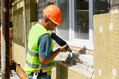 У Старому Салтові відновлюють житлові будинки