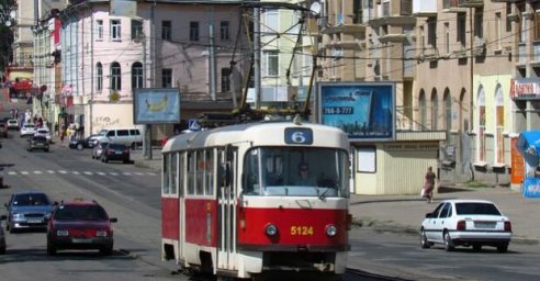 На проспекті Героїв Харкова буде тимчасово обмежений рух транспорту