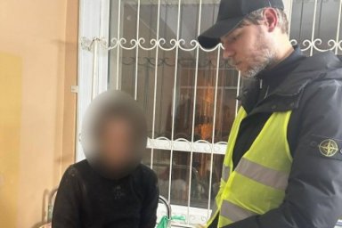 У Харкові затримали чоловіка, підозрюваного в замаху на вбивство двох людей та погроз матері