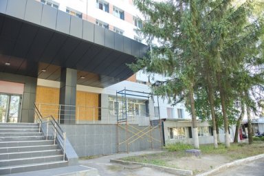  Обласну дитячу лікарню почали відновлювати після ворожих обстрілів 