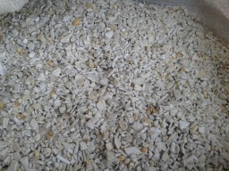 Переработчик вторичного сырья проводит закупку в больших количествах на постоянной основе дробленног